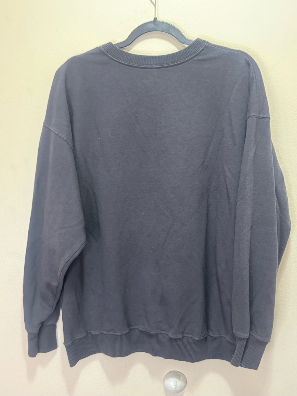 Hollister Co. Oversized The Rolling Stones Graphic Crewneck Sweatshirt - Picture 4 of 4